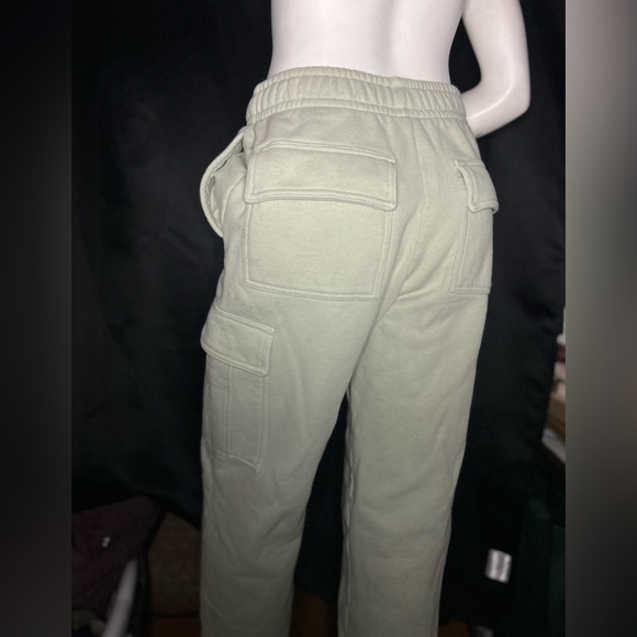 TNA Casual Cargo Pants - pastel green - Picture 3 of 5